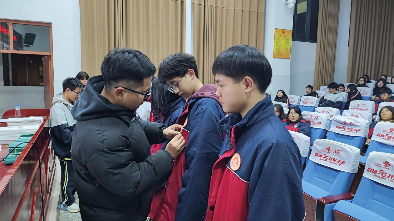 9832cfd609a441d4b21a22a2403b28e7 9832cfd609a441d4b21a22a2403b28e7.Jpeg