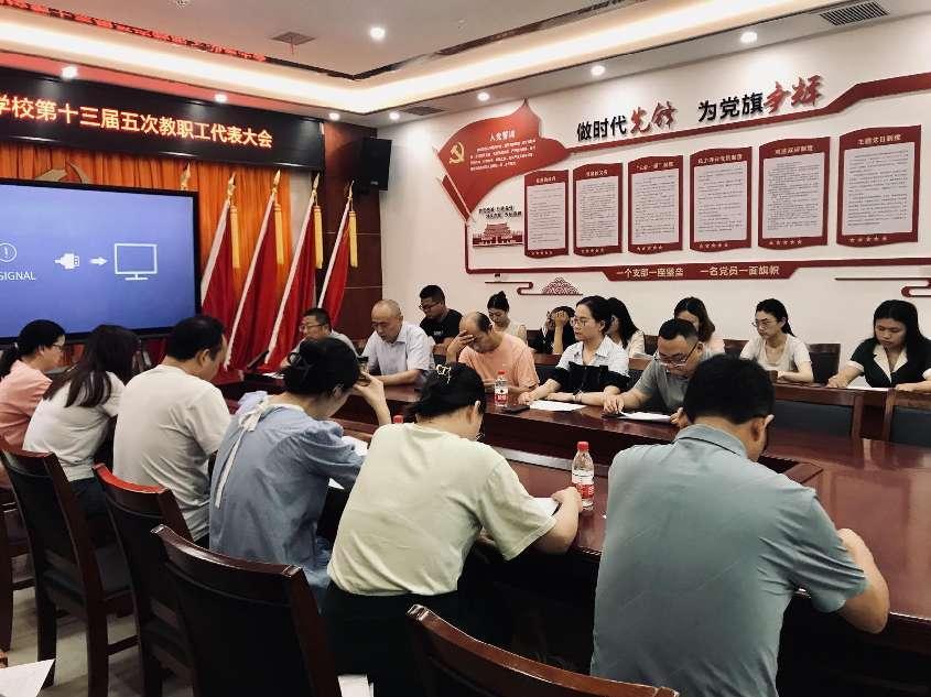 da3da1a1c0864719bb829bfef07b0ded da3da1a1c0864719bb829bfef07b0ded.Jpeg