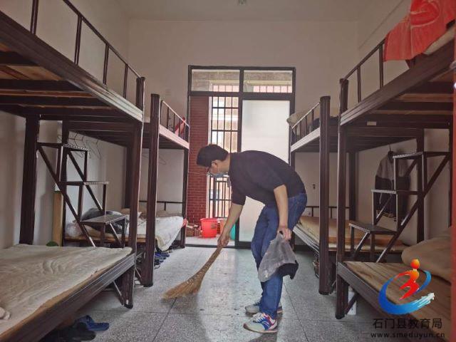 de590b6c9f0f407c97ffcfe3cf033ad9 de590b6c9f0f407c97ffcfe3cf033ad9.jpg