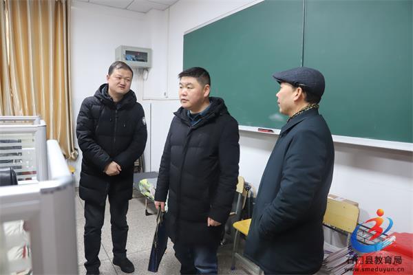 04e3db2f5fea48cb937166e98afe95d4.jpg 04e3db2f5fea48cb937166e98afe95d4.jpg