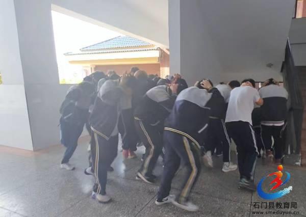 c4ff3273cc0d4ab6a64e4116d5457cc0.jpg c4ff3273cc0d4ab6a64e4116d5457cc0.jpg