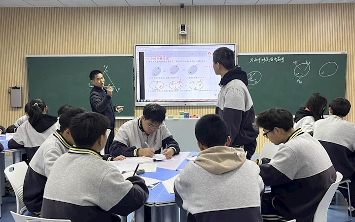 BB��������ɭְר����ͬ���칹չ�緶��������ʦ�캽�ٿ�չ