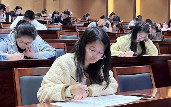 BB��������ɭְר��������Ӫҵ ��Ʒ�� չ�緶������������ϯӪҵ����